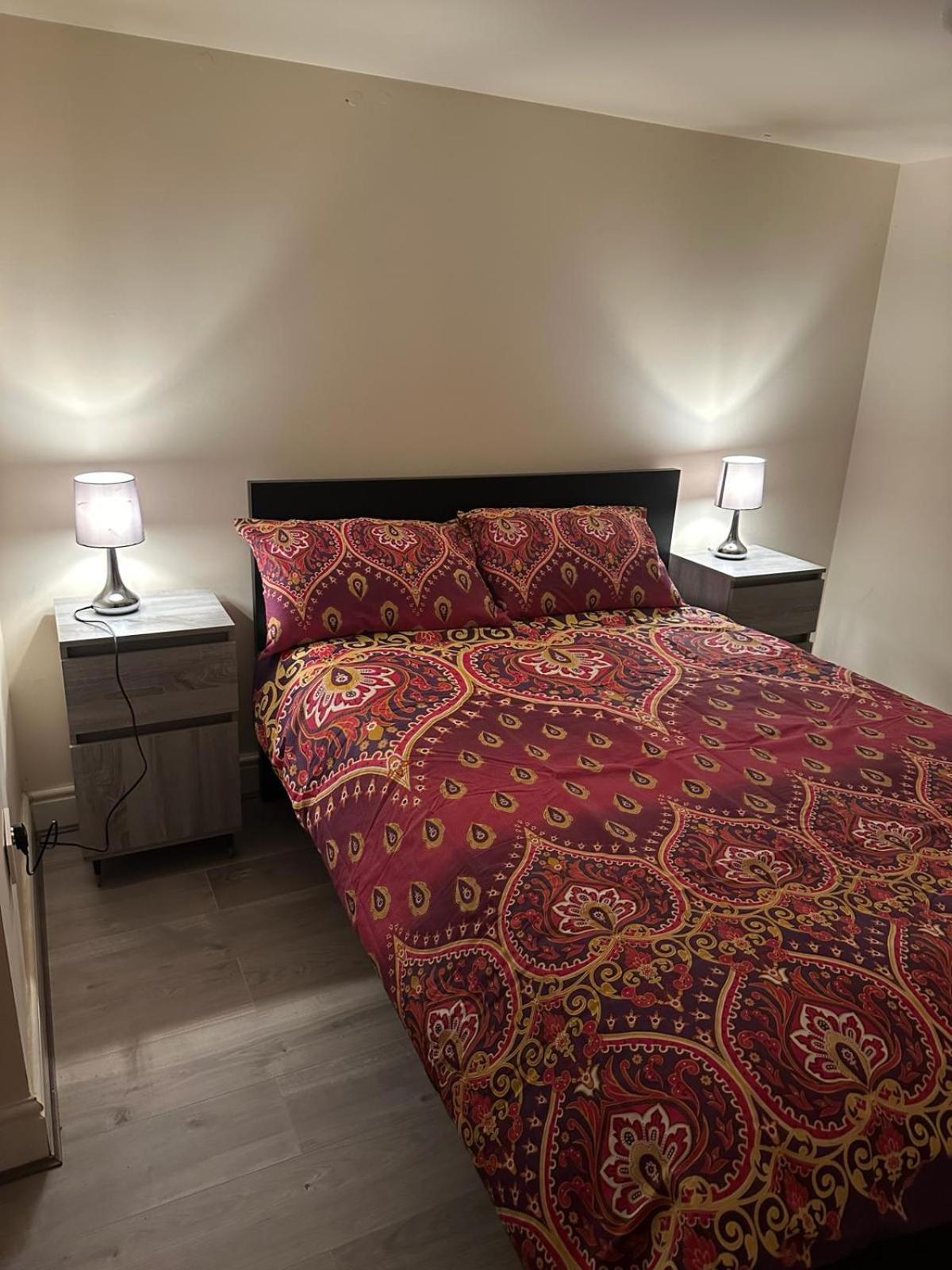 Elsaro Hotell Slough Exteriör bild